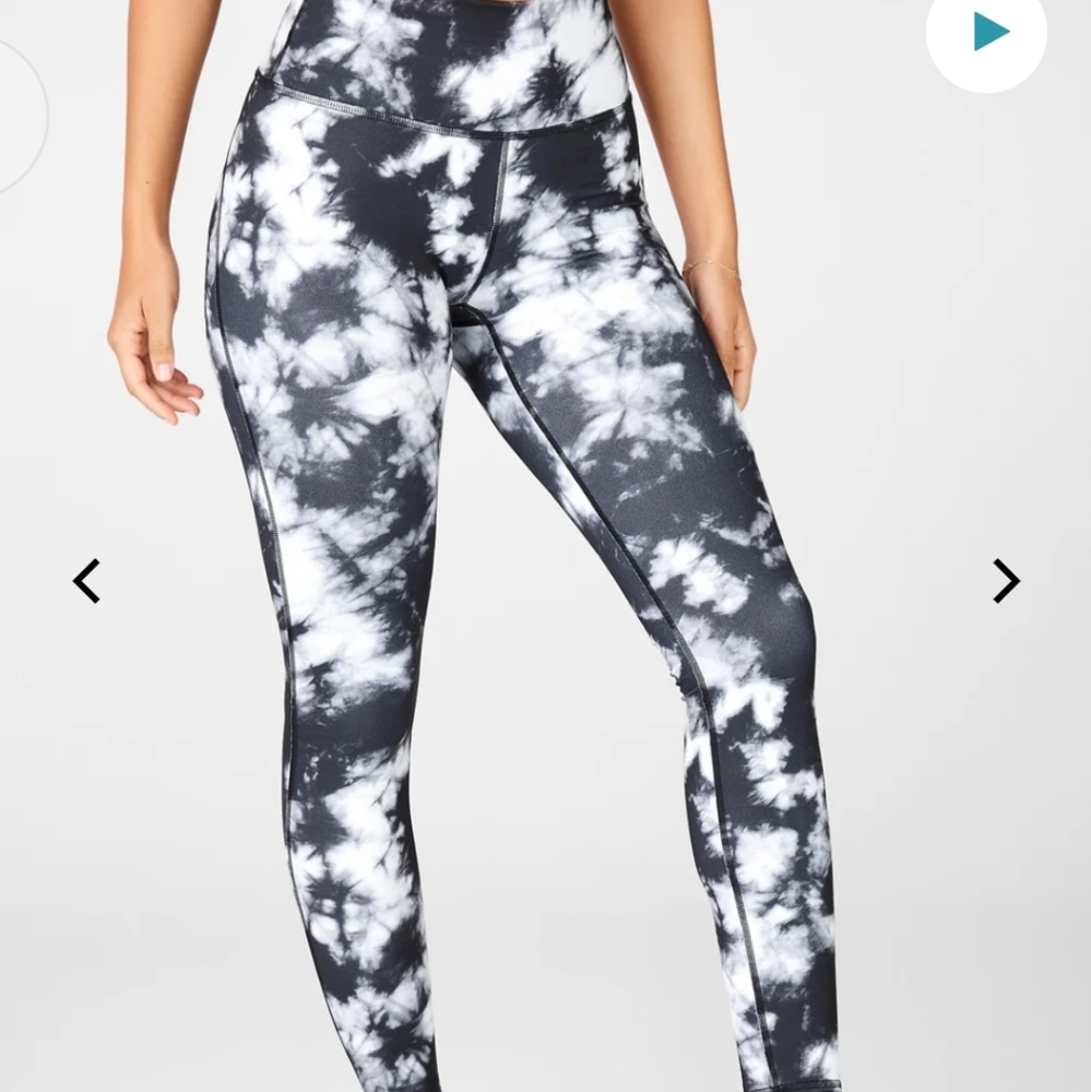 ●SOLD●Fabletics High-Waisted PowerHold® Leggin